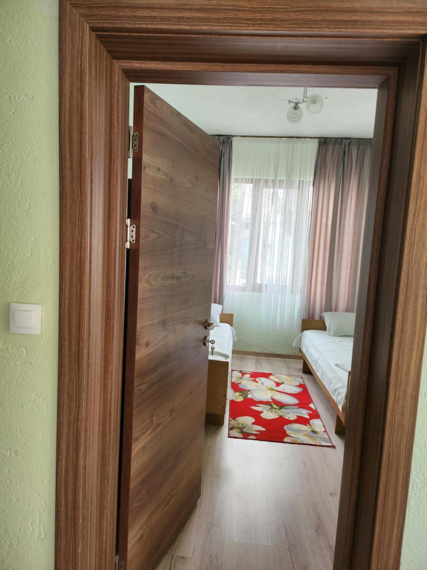 Apartment Lachevi Sandanski Rom bilde